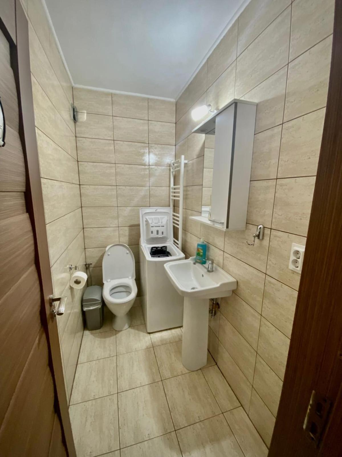 Casa Alex Hotel Curtea De Arges Luaran gambar