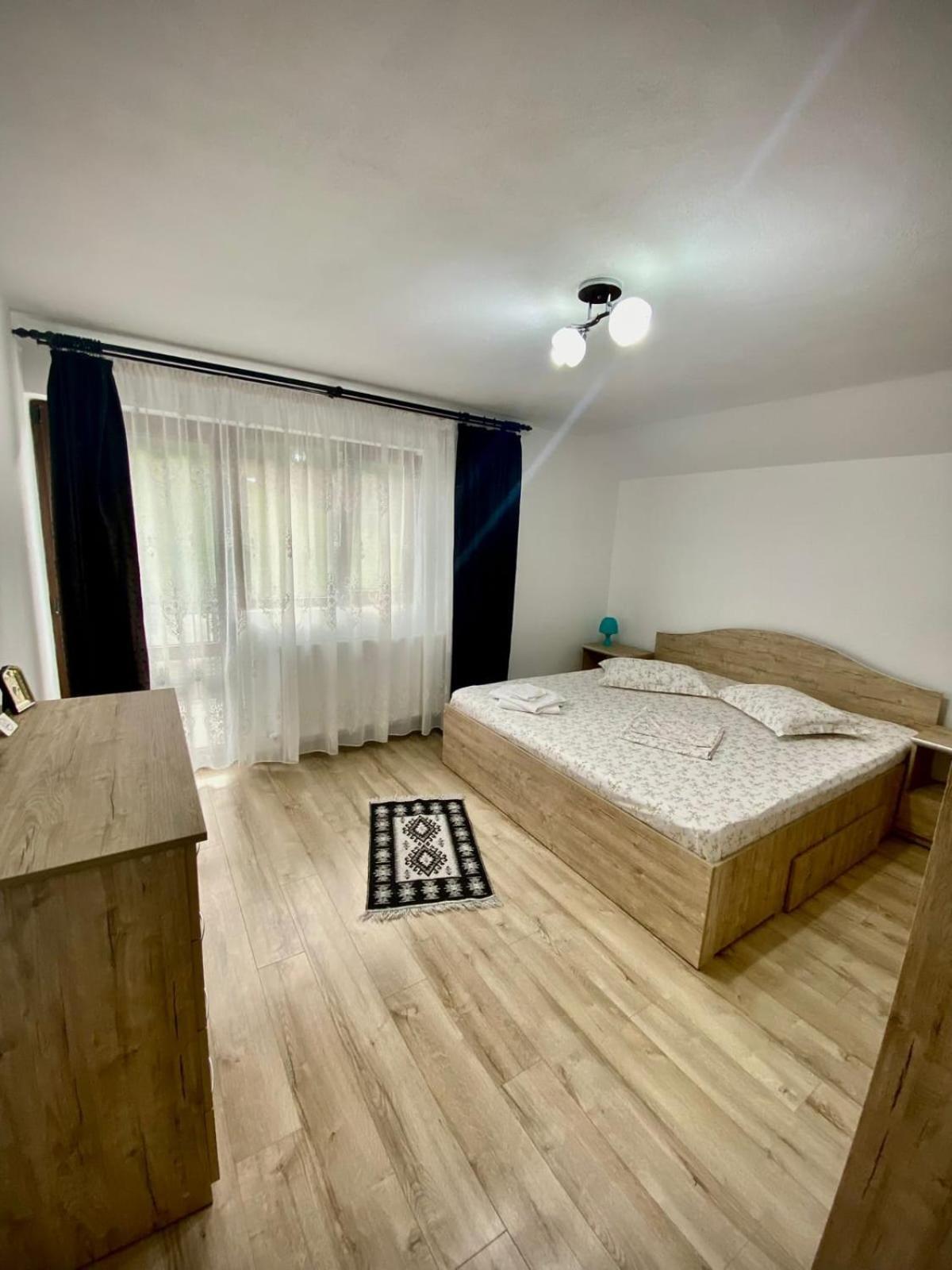 Casa Alex Hotel Curtea De Arges Luaran gambar